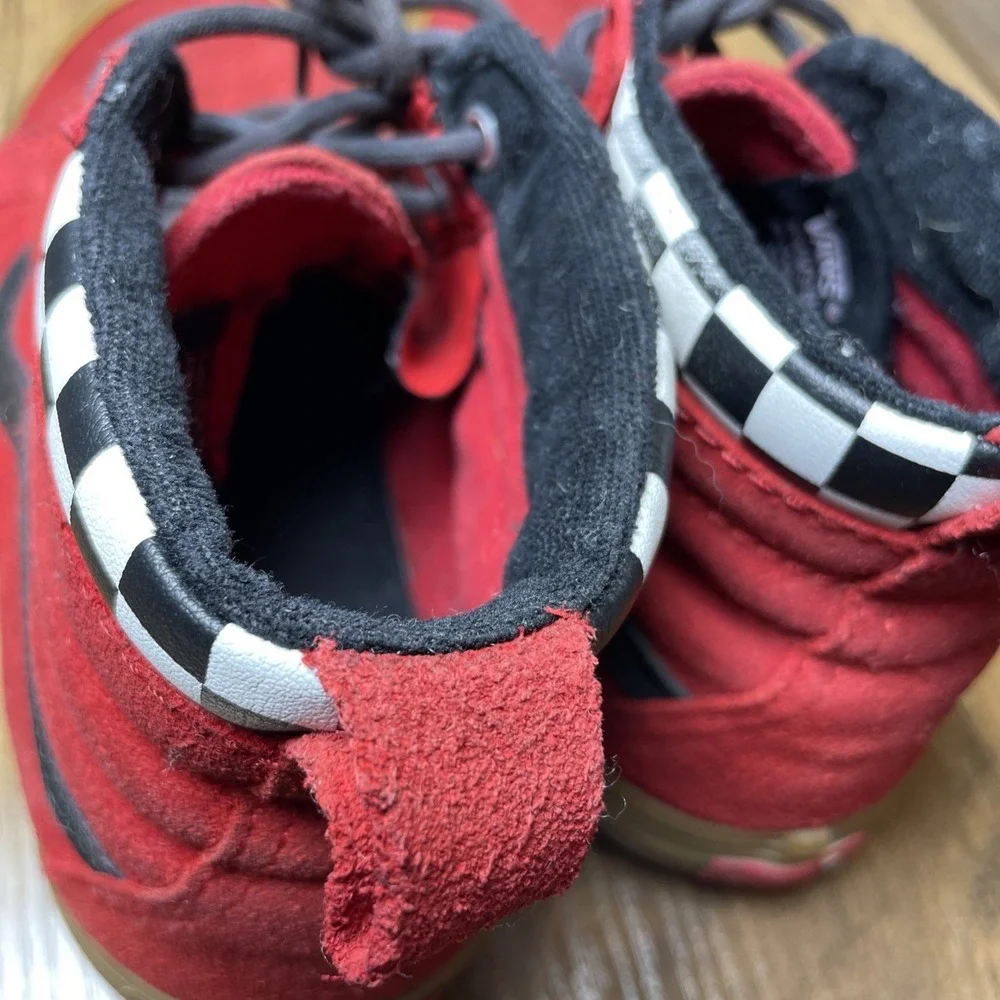 Vans Kids 6.5 Red Sk8-Hi Sneakers Skate Shoes Checkerboard Suede Gum Sole